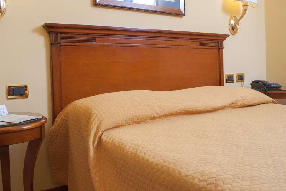 Le Cheminee Business Hotel Napoli Værelse billede