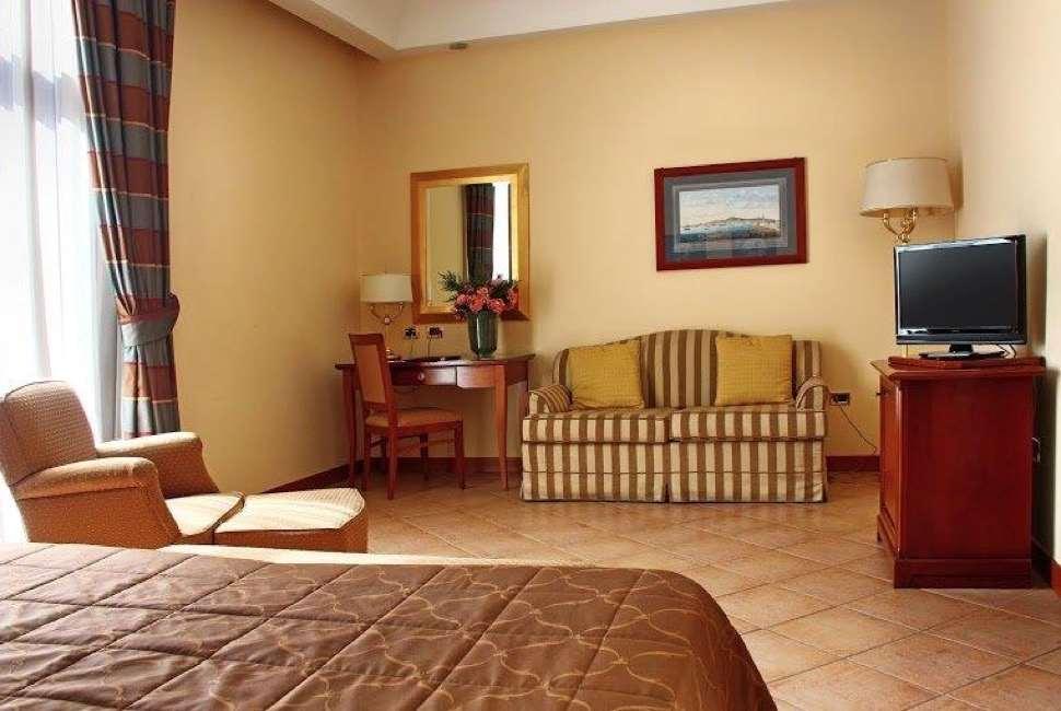 Le Cheminee Business Hotel Napoli Værelse billede