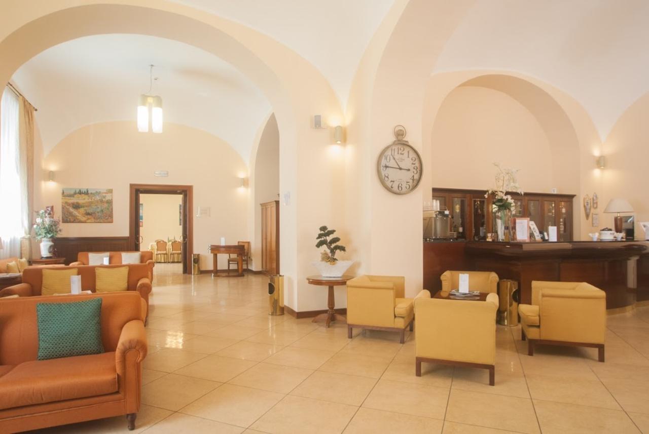 Le Cheminee Business Hotel Napoli Eksteriør billede