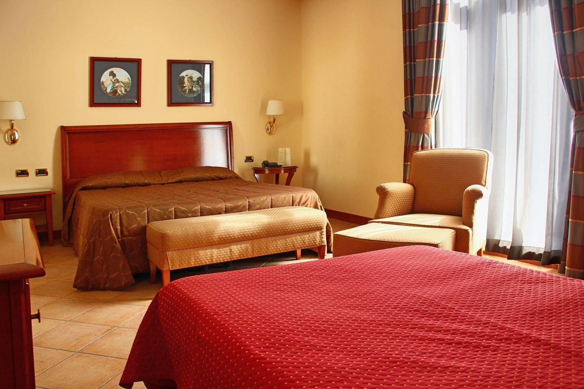 Le Cheminee Business Hotel Napoli Eksteriør billede
